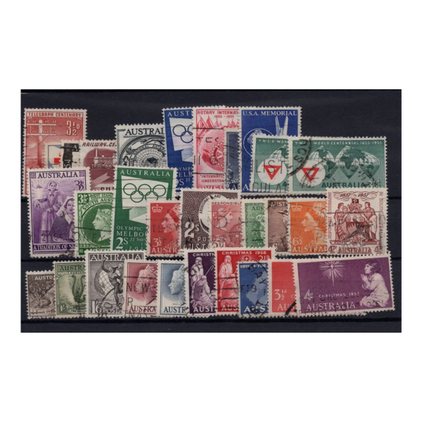 Pakiet Australia 30 znaczków kasowane na czarnej karcie transportowej [088]