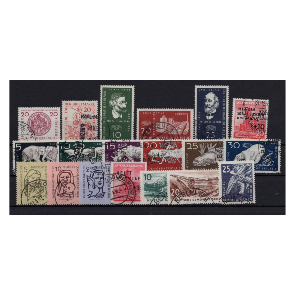 Pakiet Niemcy 19 znaczków kasowane na czarnej karcie transportowej [203]