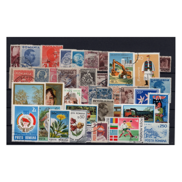 Pakiet Rumunia 50 znaczków kasowane na czarnej karcie transportowej  [070]