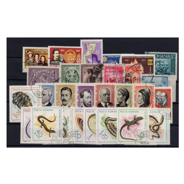 Pakiet Rumunia 29 znaczków kasowane na czarnej karcie transportowej  [060]