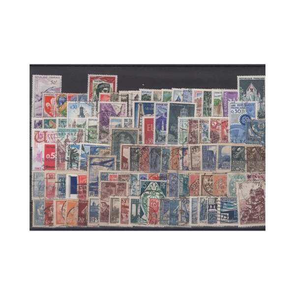 Pakiet Francja 100 znaczków kasowane na czarnej karcie transportowej [150]