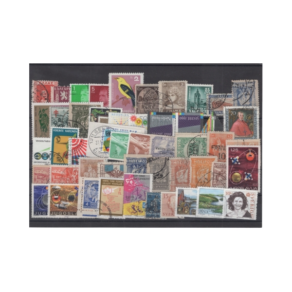 Pakiet Europa 50 znaczków kasowanych na czarnej karcie [076]