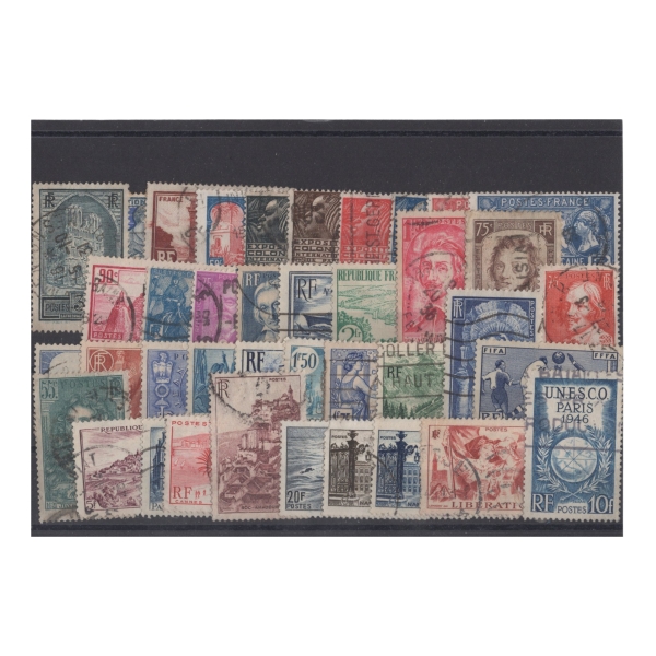 Pakiet Francja 40 znaczków kasowane na czarnej karcie [159]