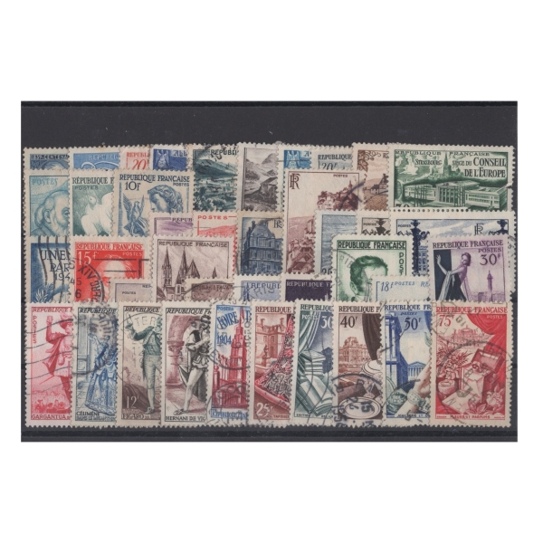 Pakiet Francja 40 znaczków kasowane na czarnej karcie [185]