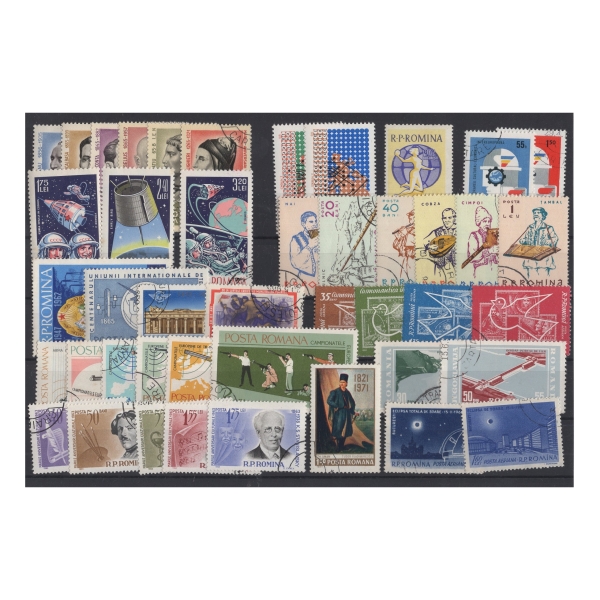 Pakiet Rumunia 44 znaczków kasowane na czarnej karcie [104]