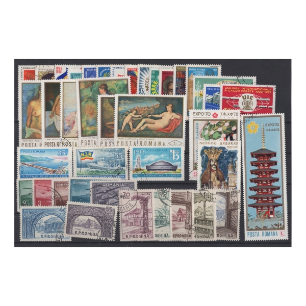 Pakiet Rumunia 40 znaczków kasowane na czarnej karcie [110]