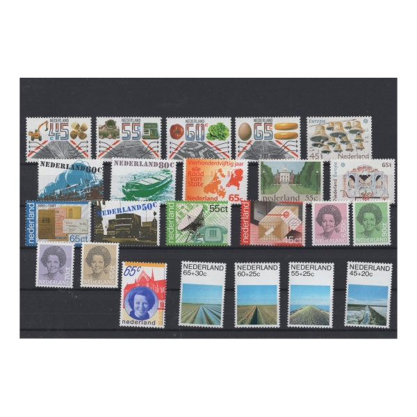 Pakiet Holandia 23 znaczków na czarnej karcie [125]