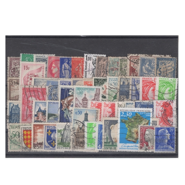 Pakiet Francja 50 znaczków kasowane na czarnej karcie transportowej [213]