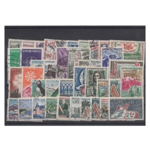 Pakiet Francja 40 znaczków kasowane na czarnej karcie transportowej [208]