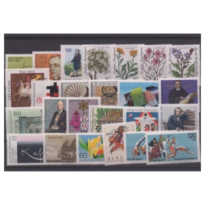 Pakiet RFN 25 znaczków kasowane na czarnej karcie transportowej [249]