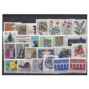 Pakiet RFN 25 znaczków kasowane na czarnej karcie transportowej [248]