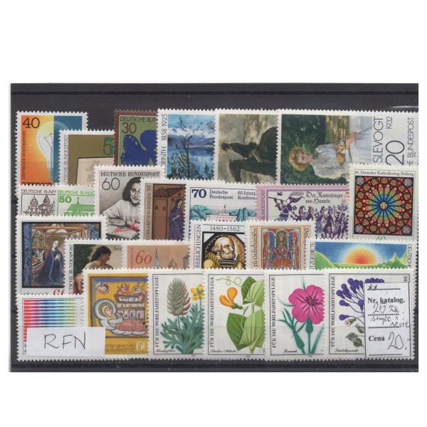 Pakiet RFN 25 znaczków kasowane na czarnej karcie transportowej [246]