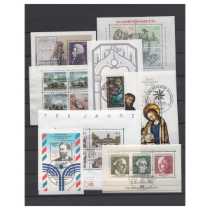 Pakiet Niemcy 8 bloków znaczków kasowane na czarnej karcie transportowej [9]