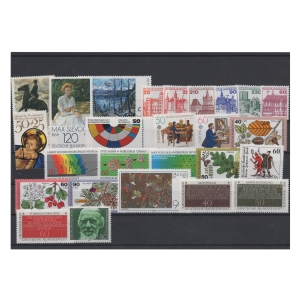 Pakiet RFN 26 znaczków czystych na czarnej karcie transportowej [252]