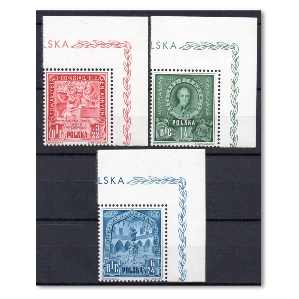 1946 Fi. 412 - 414 Edukacja ** seria znaczków z górnymi marginesami