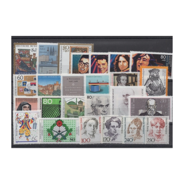 Pakiet RFN 25 znaczków czystych na czarnej karcie transportowej [273]