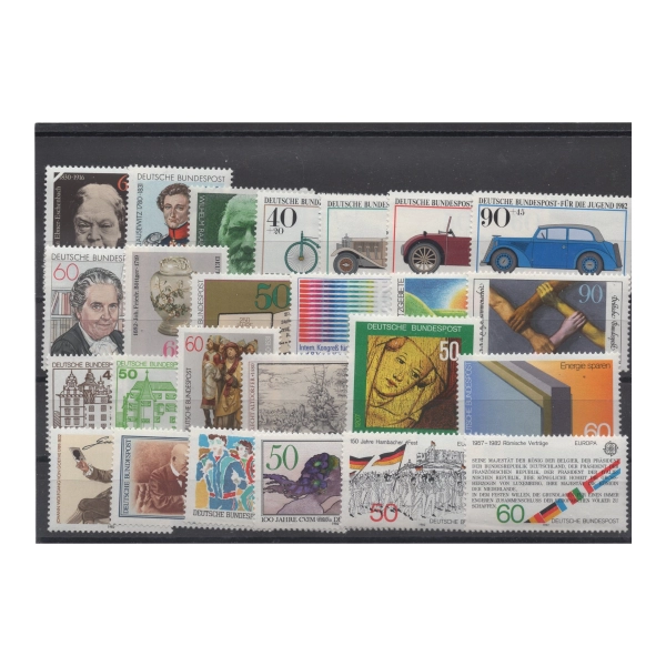 Pakiet RFN 25 znaczków czystych na czarnej karcie transportowej [279]