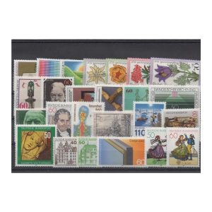 Pakiet RFN 25 znaczków czystych na czarnej karcie transportowej [280]