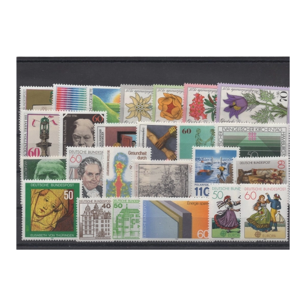 Pakiet RFN 25 znaczków czystych na czarnej karcie transportowej [280]