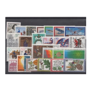 Pakiet RFN 25 znaczków czystych na czarnej karcie transportowej [285]